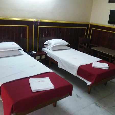 Sarmani Hotels Pvt. Ltd Madras Zewnętrze zdjęcie