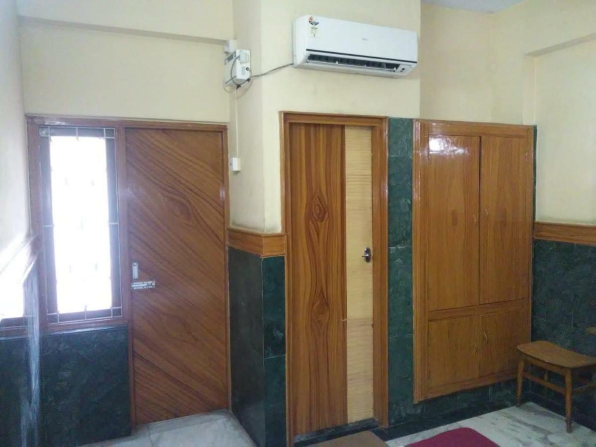 Sarmani Hotels Pvt. Ltd Madras Zewnętrze zdjęcie